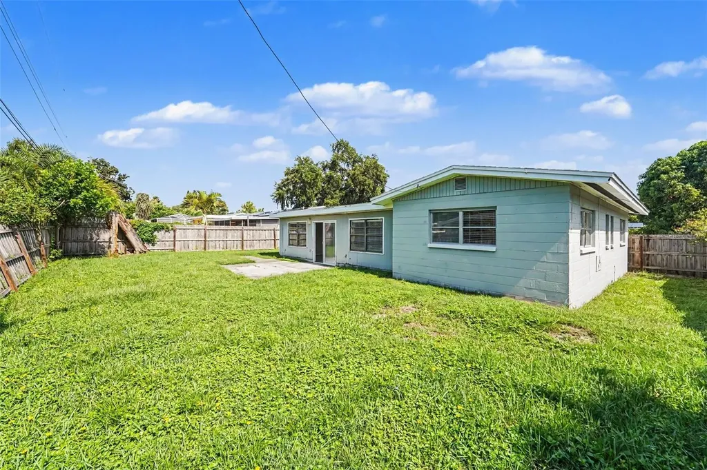 11428 75th Avenue Seminole FL 33772