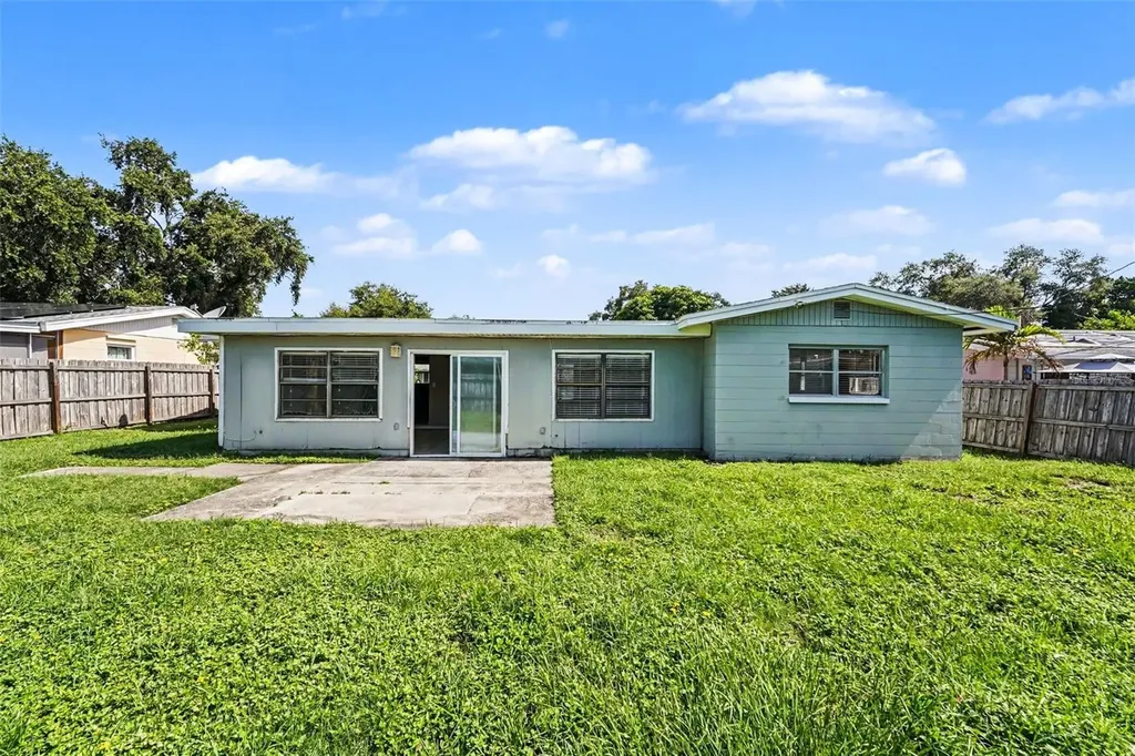 11428 75th Avenue Seminole FL 33772