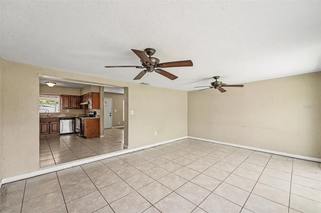 11428 75th Avenue Seminole FL 33772