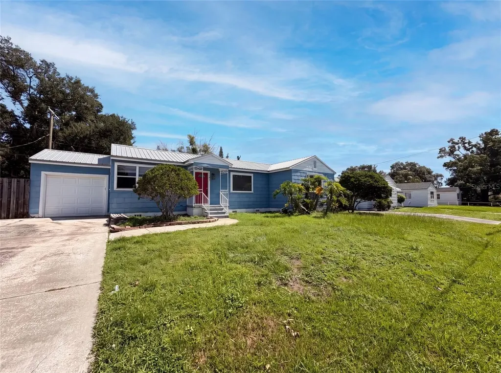 1521 W River Shore Way Tampa FL 33603