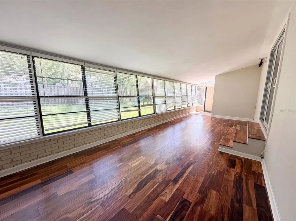 1521 W River Shore Way Tampa FL 33603
