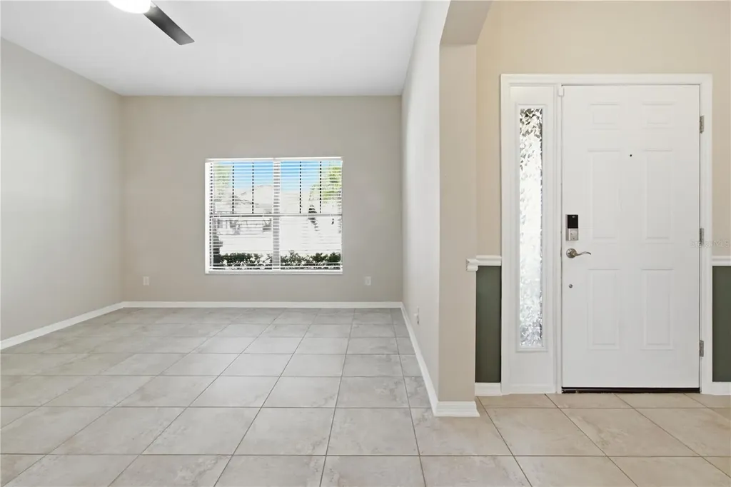 4738 Woods Landing Lane Tampa FL 33619