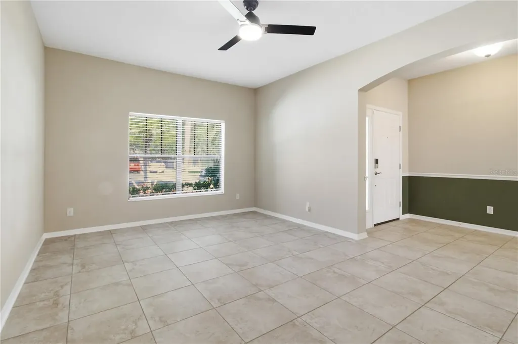 4738 Woods Landing Lane Tampa FL 33619