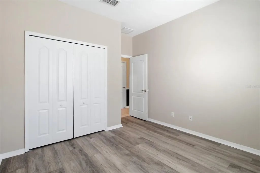 4738 Woods Landing Lane Tampa FL 33619