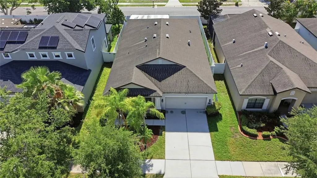 4738 Woods Landing Lane Tampa FL 33619