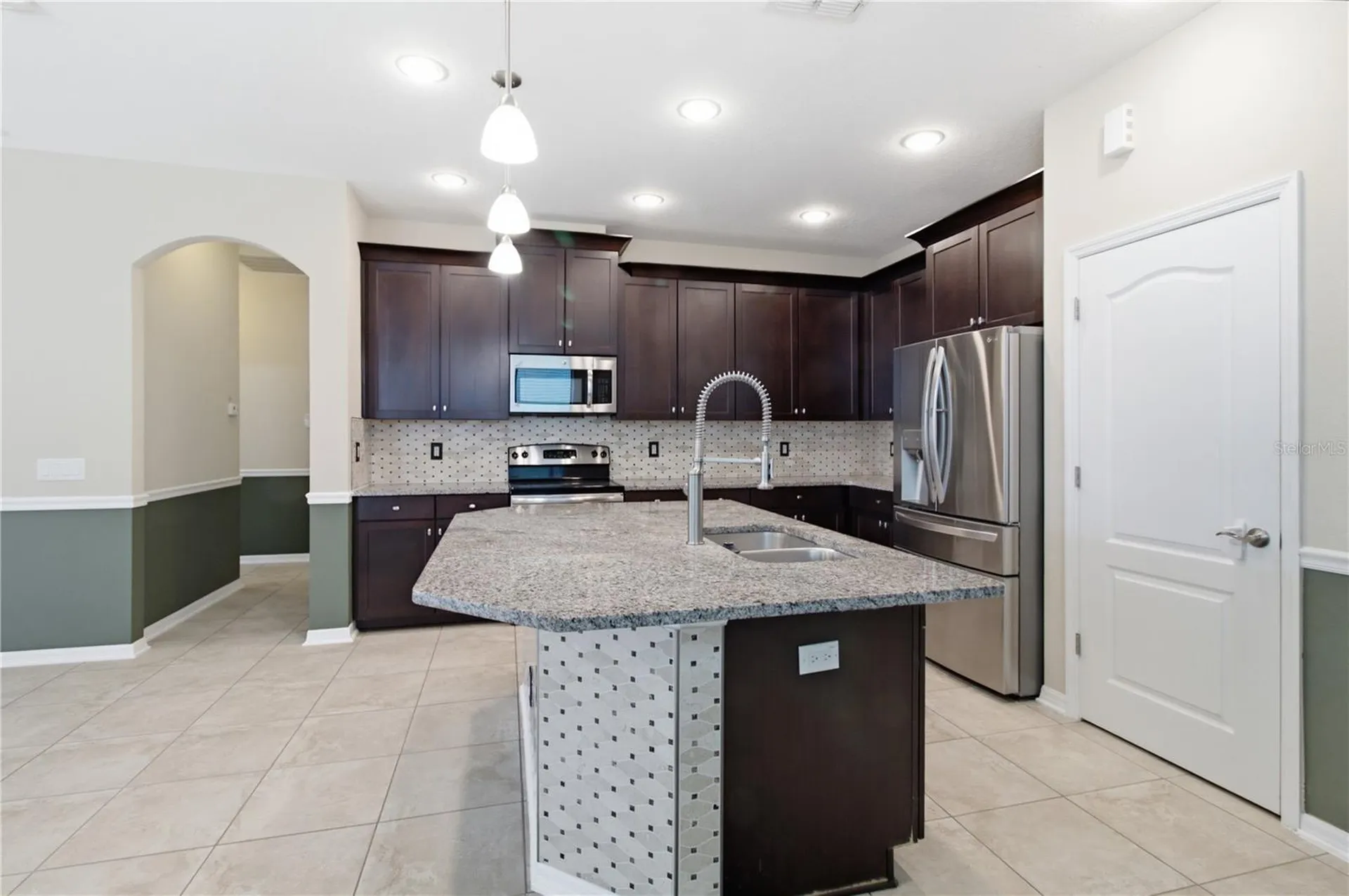 4738 Woods Landing Lane Tampa FL 33619