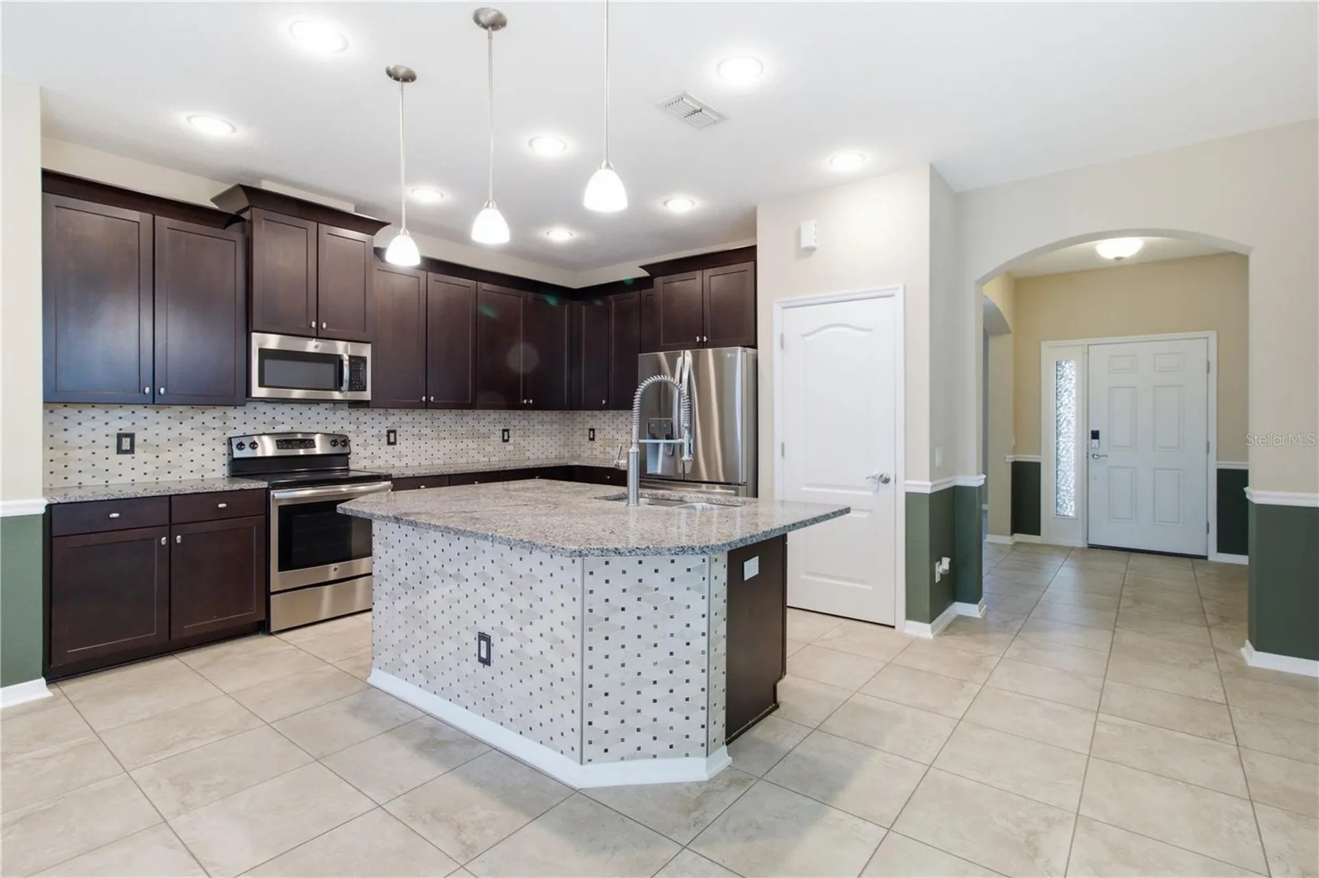 4738 Woods Landing Lane Tampa FL 33619