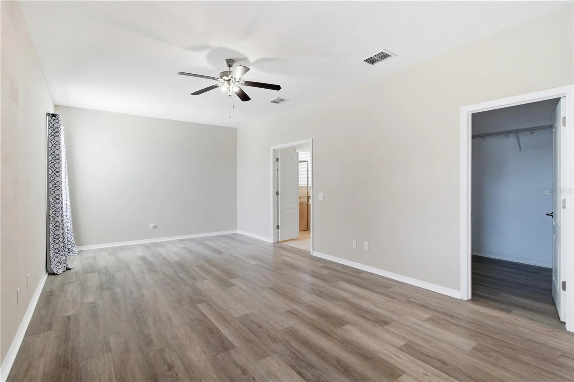 4738 Woods Landing Lane Tampa FL 33619