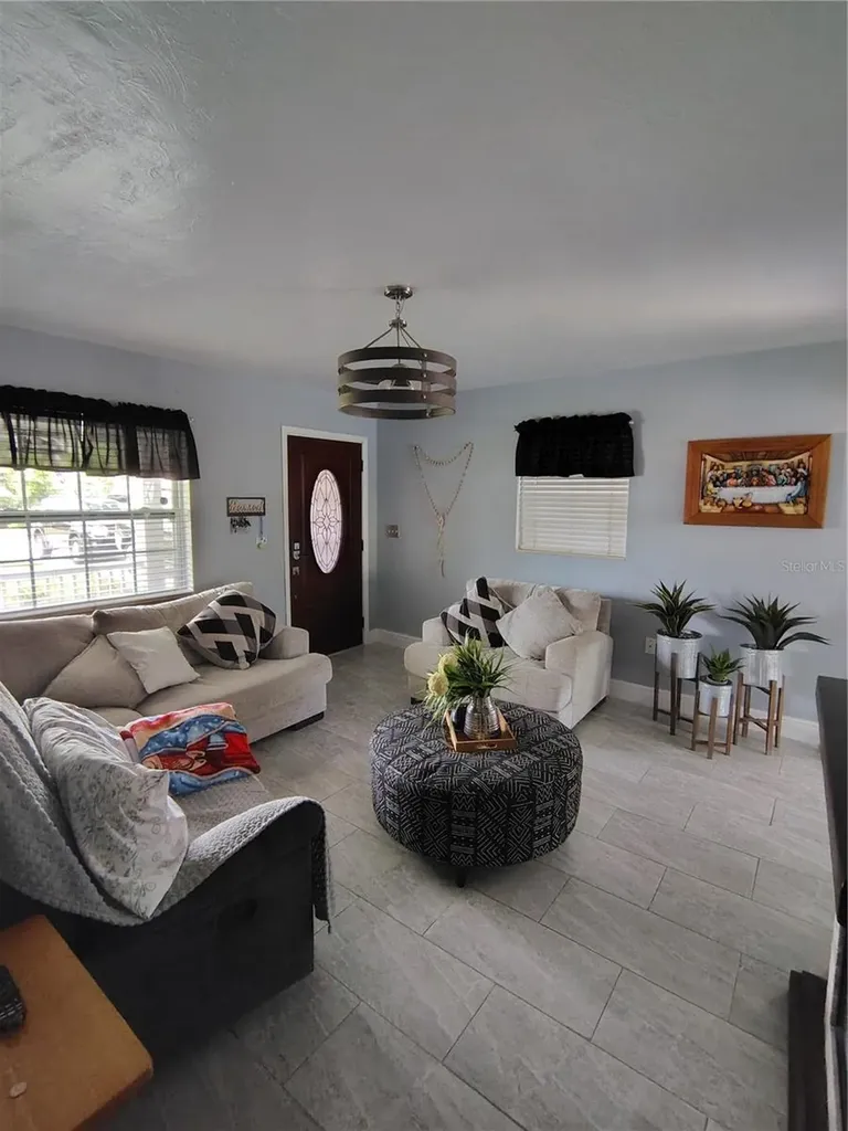 607 Oak Ridge Drive Brandon FL 33510