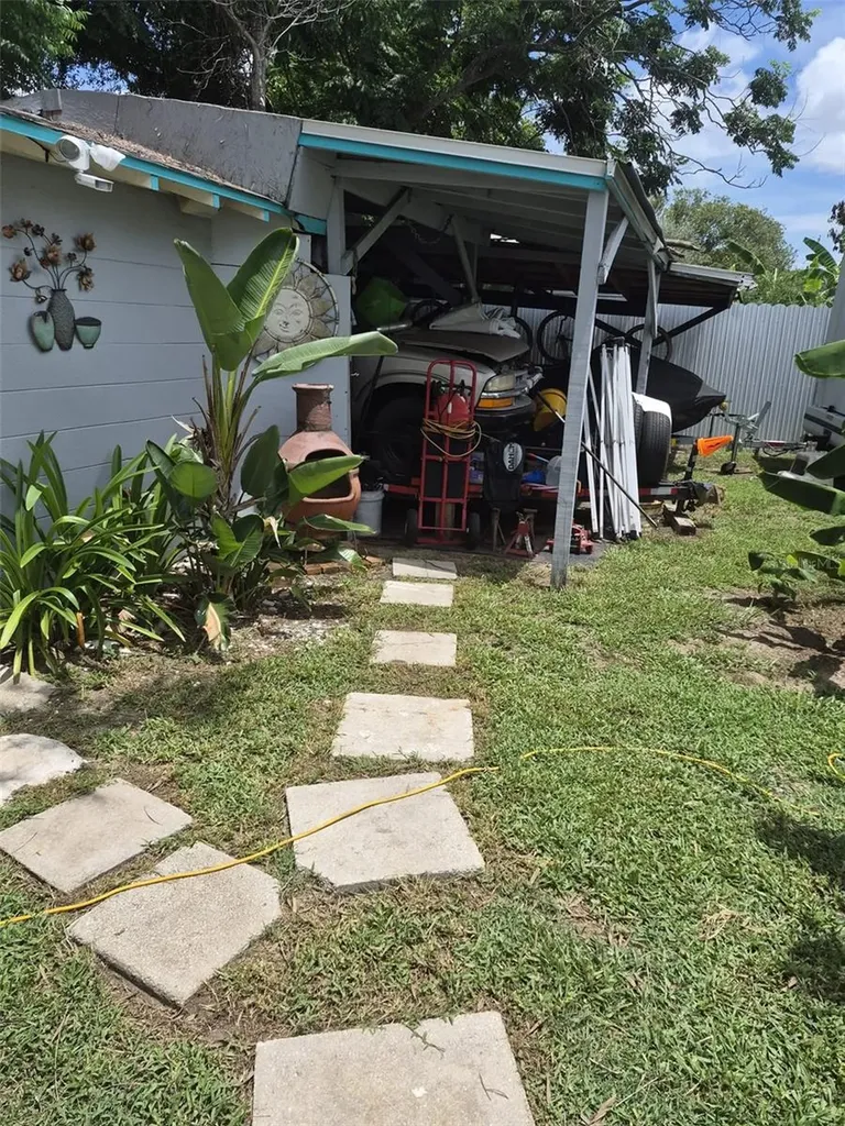 607 Oak Ridge Drive Brandon FL 33510