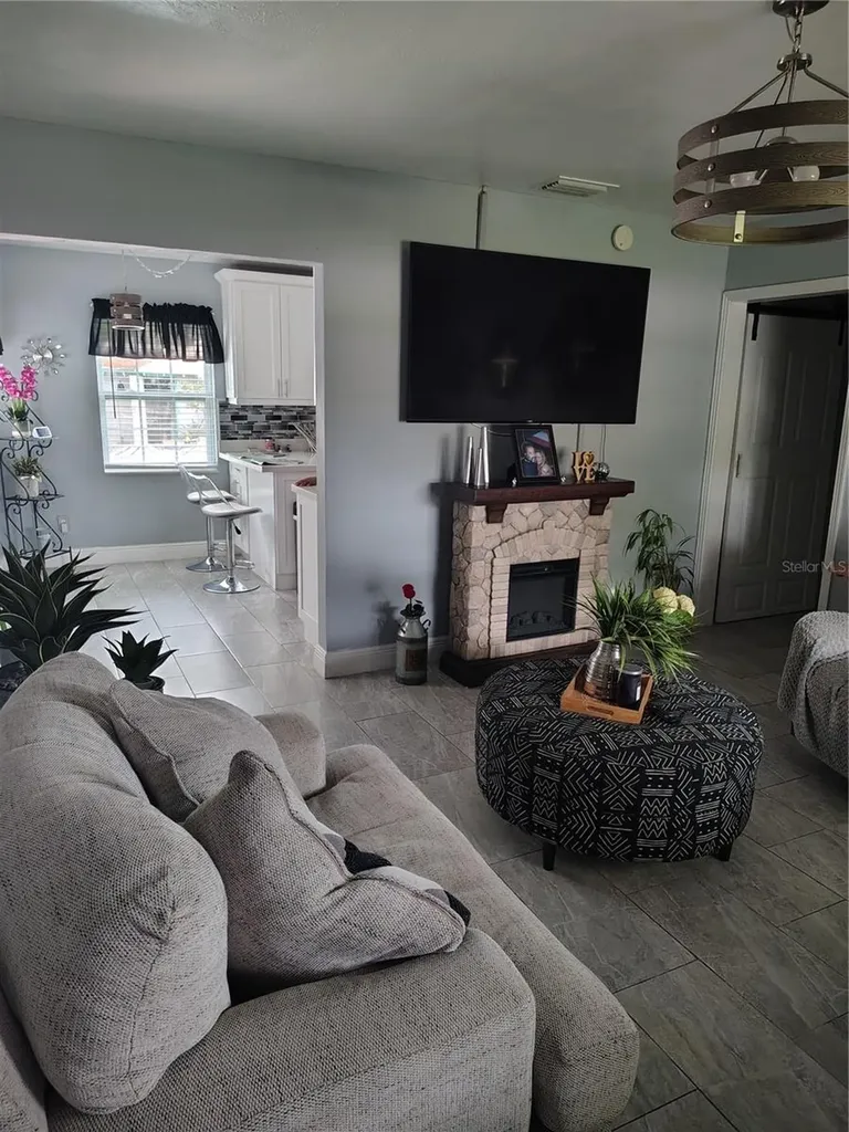 607 Oak Ridge Drive Brandon FL 33510