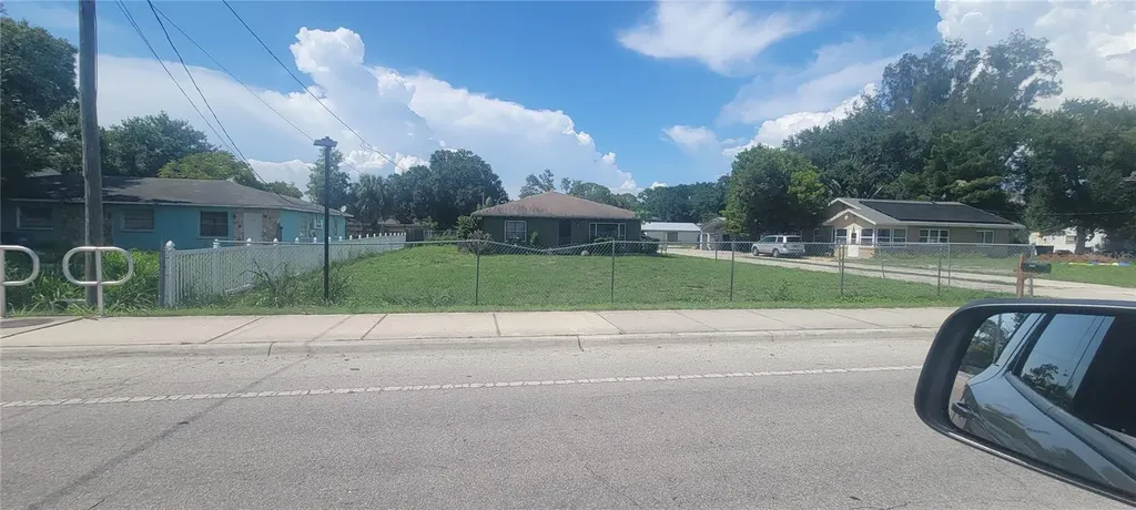 1223 57th Avenue E Bradenton FL 34203