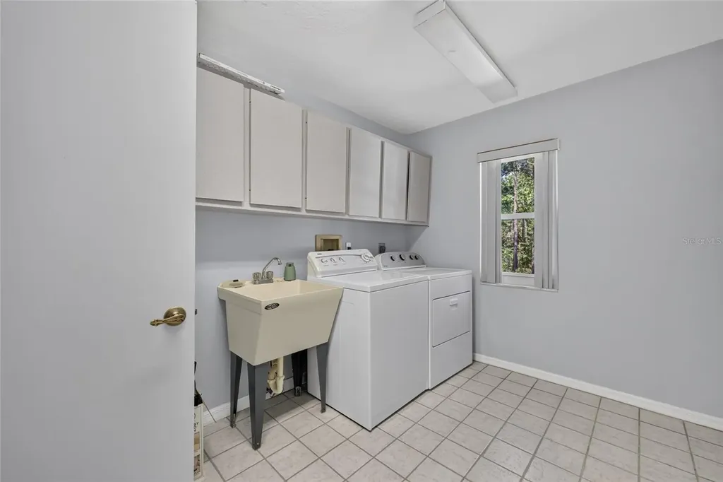 9000 SW 203rd Court Dunnellon FL 34431