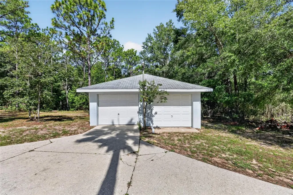 9000 SW 203rd Court Dunnellon FL 34431