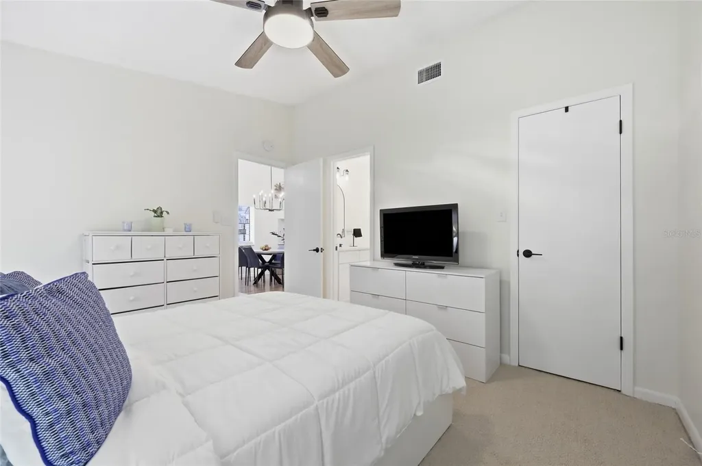 250 Homewood Avenue Debary FL 32713