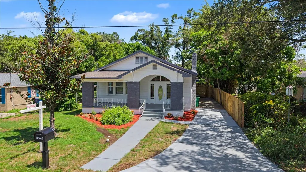 1920 E Paris Street Tampa FL 33610