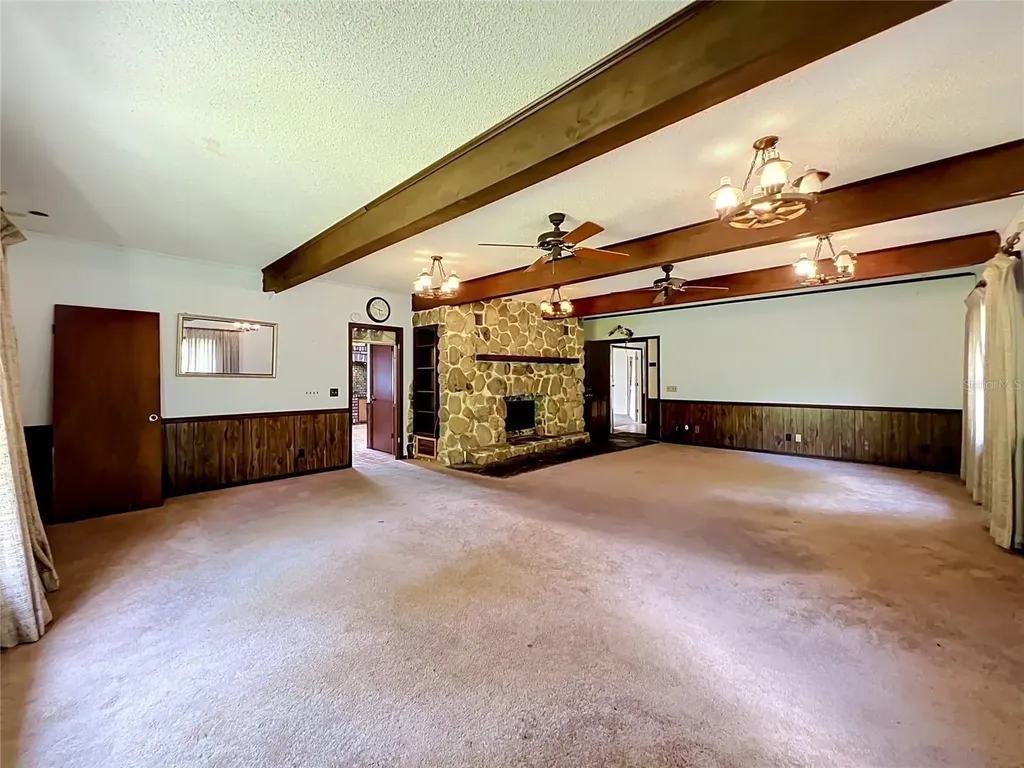 125 Snow Hill Road Geneva FL 32732