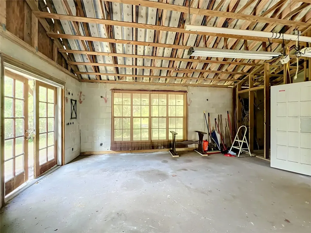 125 Snow Hill Road Geneva FL 32732