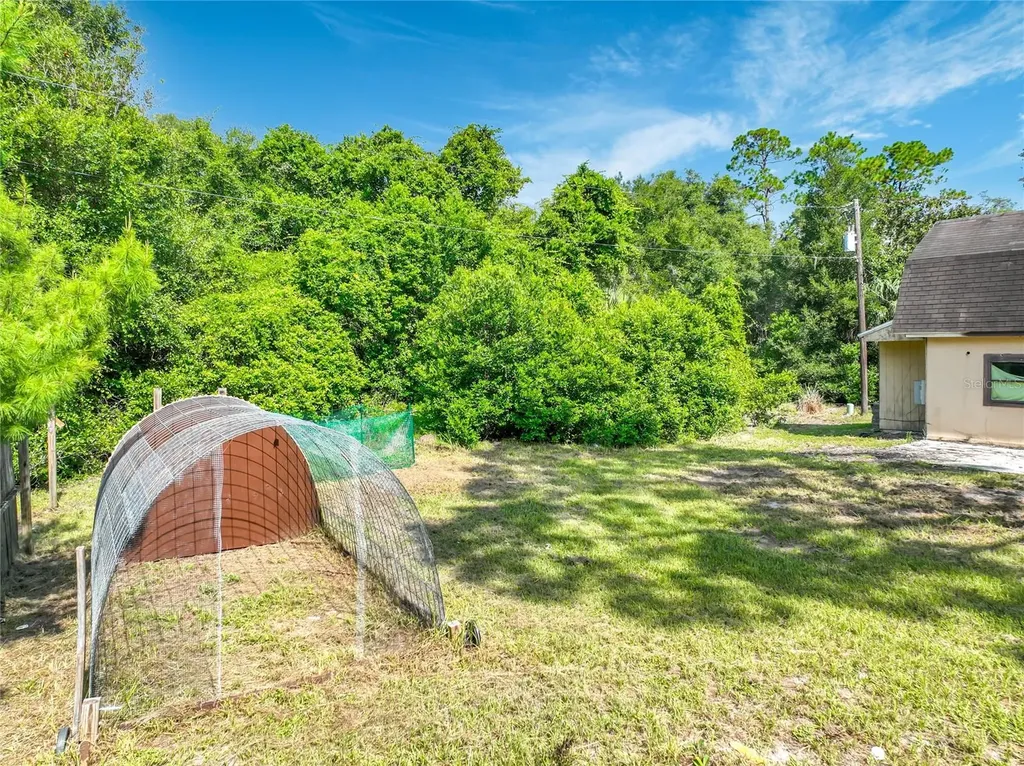 125 Snow Hill Road Geneva FL 32732