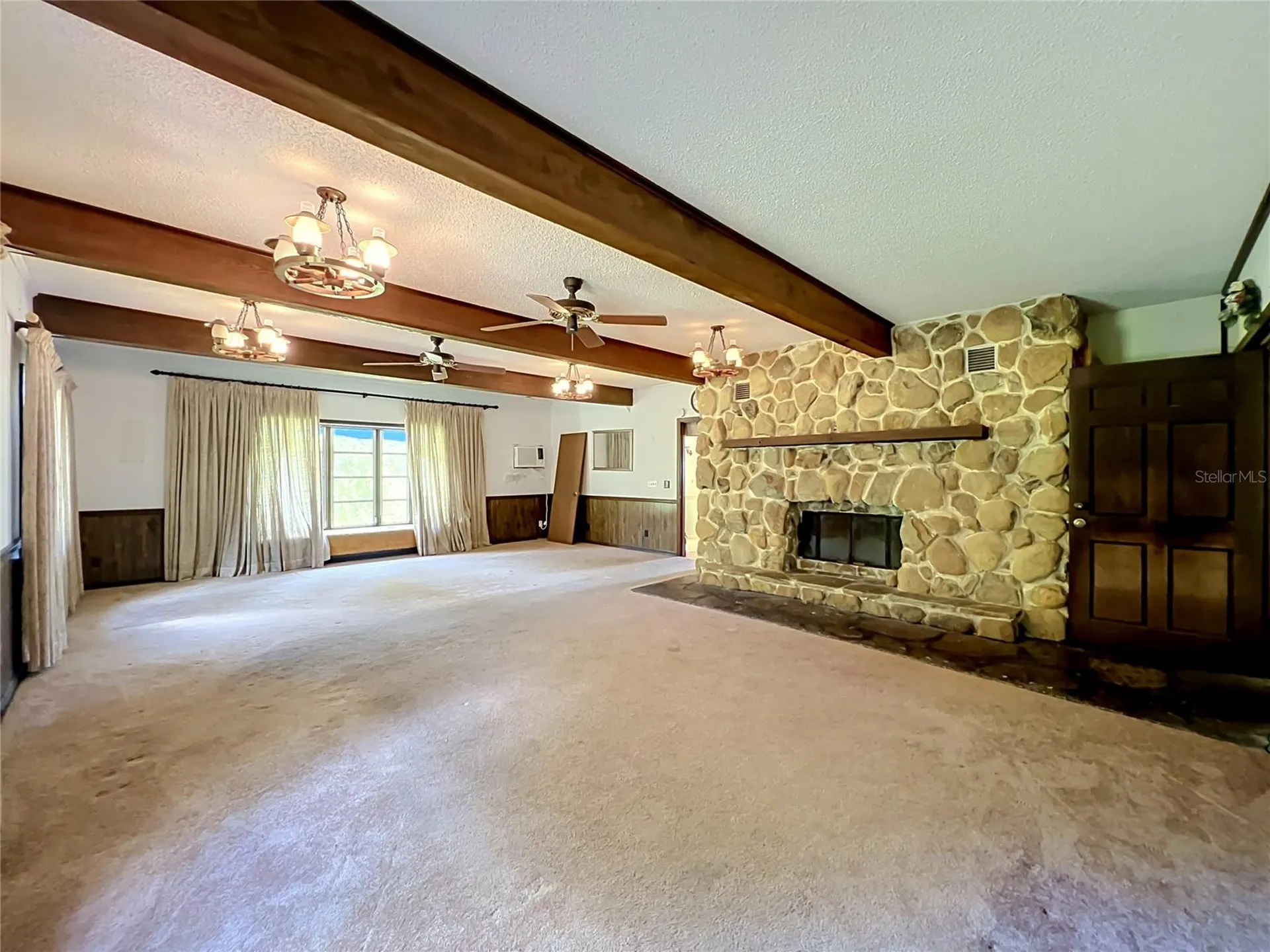 125 Snow Hill Road Geneva FL 32732