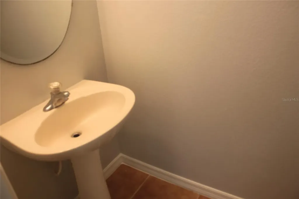 669 Cresting Oak Circle Orlando FL 32824