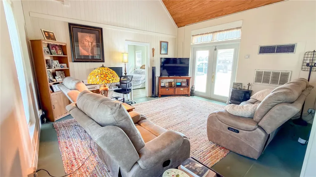 7820 SW 32nd Street Bushnell FL 33513