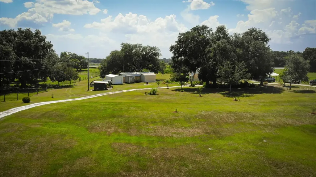 7820 SW 32nd Street Bushnell FL 33513