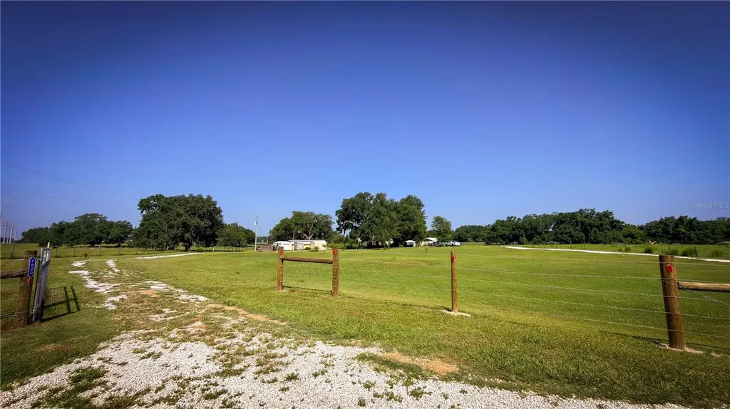7820 SW 32nd Street Bushnell FL 33513