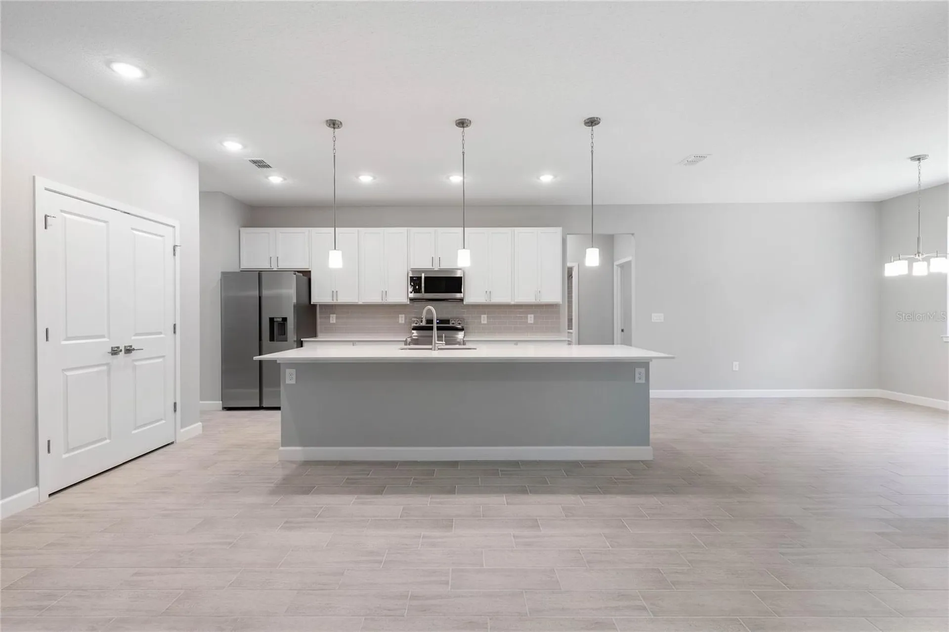 3518 NW 44th Place Cape Coral FL 33993