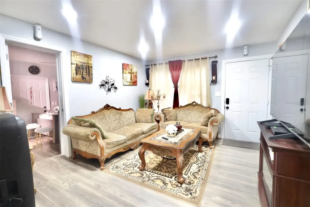 414 W Ella J Gilmore Street Apopka FL 32703