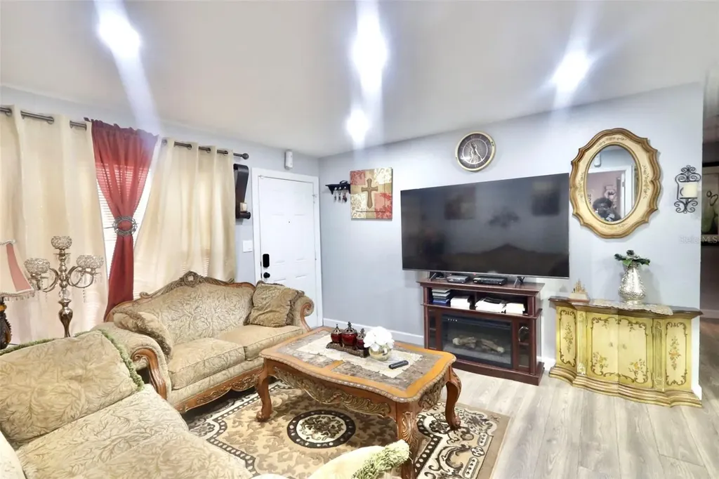 414 W Ella J Gilmore Street Apopka FL 32703