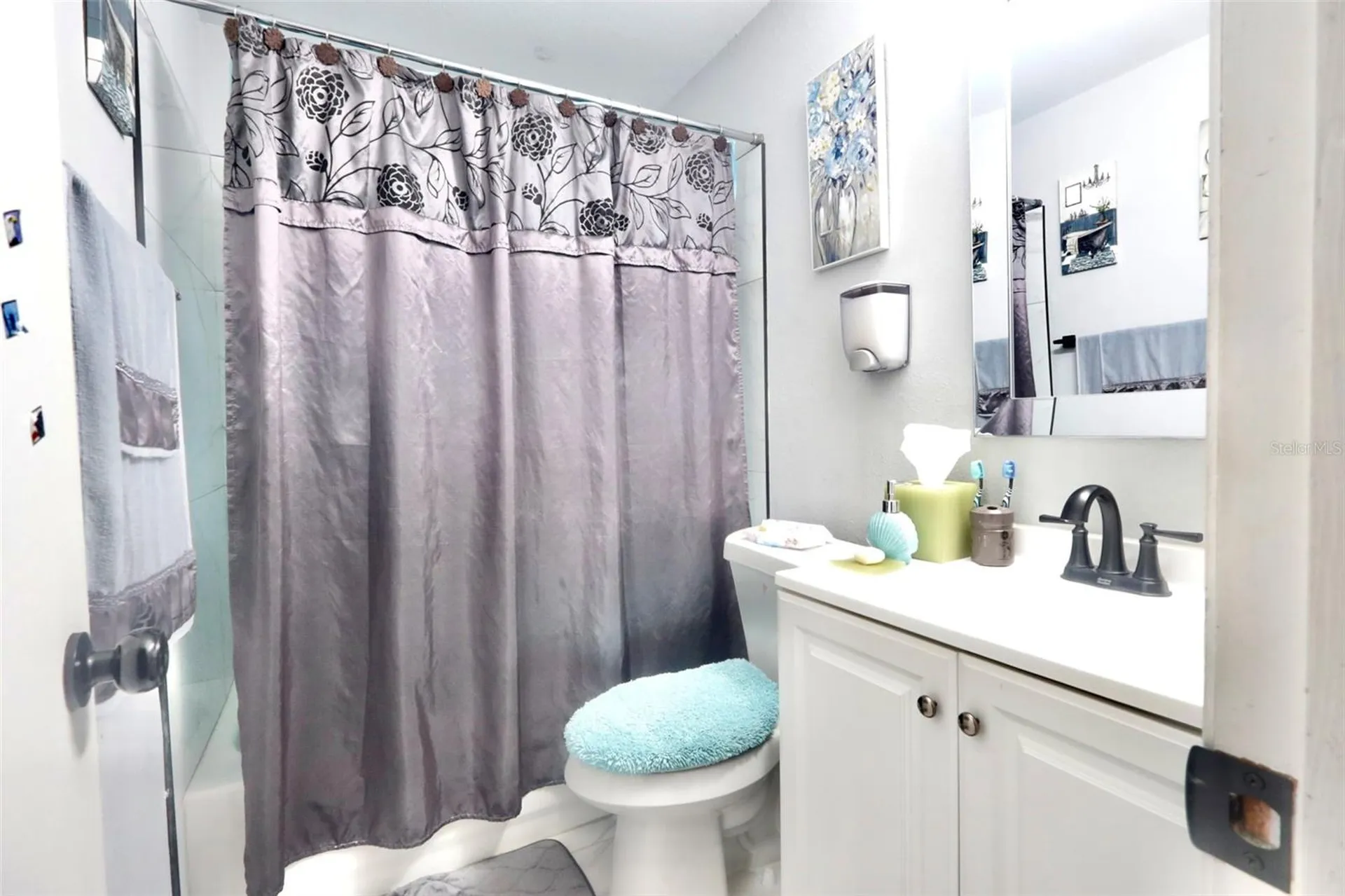414 W Ella J Gilmore Street Apopka FL 32703