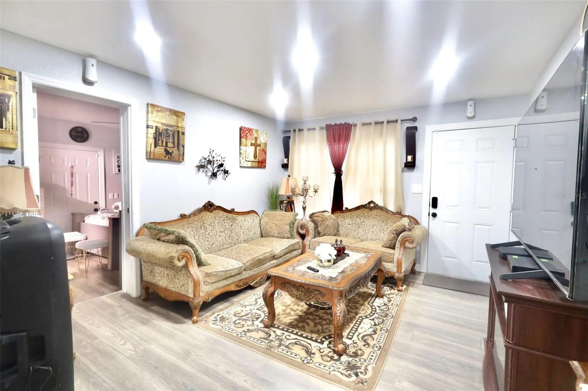 414 W Ella J Gilmore Street Apopka FL 32703