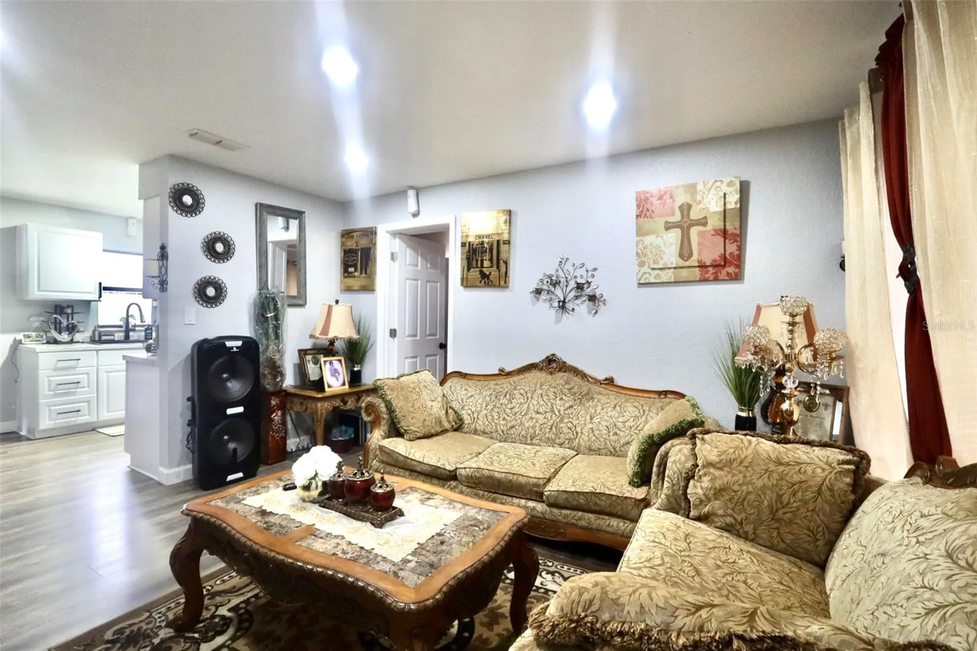 414 W Ella J Gilmore Street Apopka FL 32703
