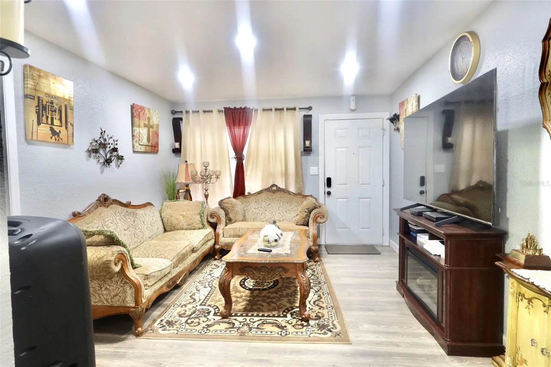 414 W Ella J Gilmore Street Apopka FL 32703