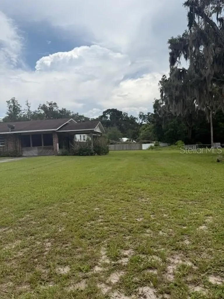 1921 Glenwood Road Deland FL 32720