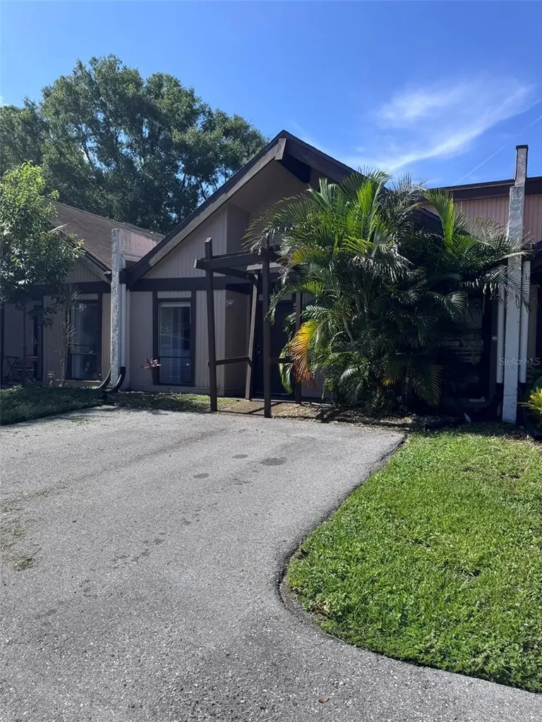 4008 Muriel Place Tampa FL 33614