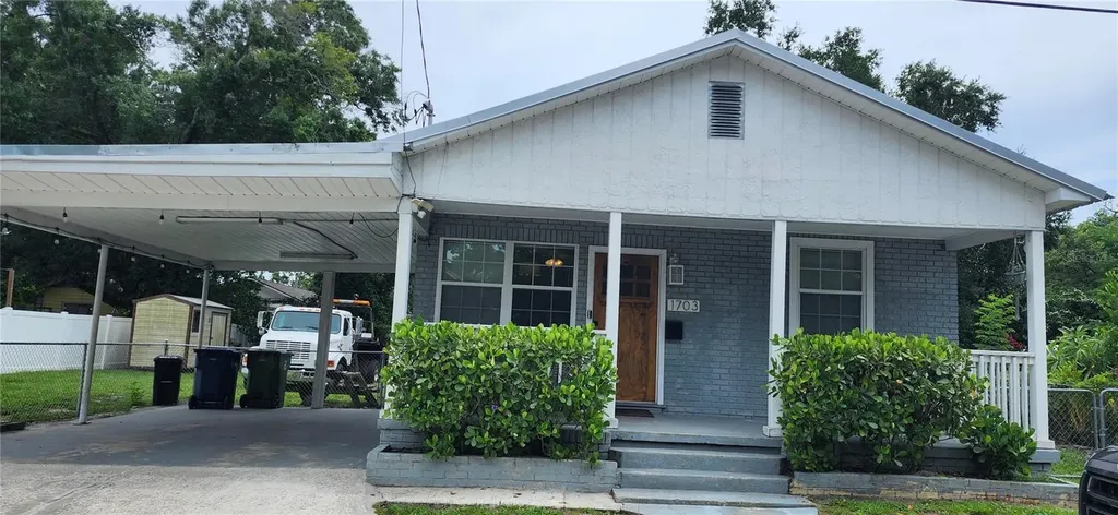 1703 E 29th Avenue Tampa FL 33605