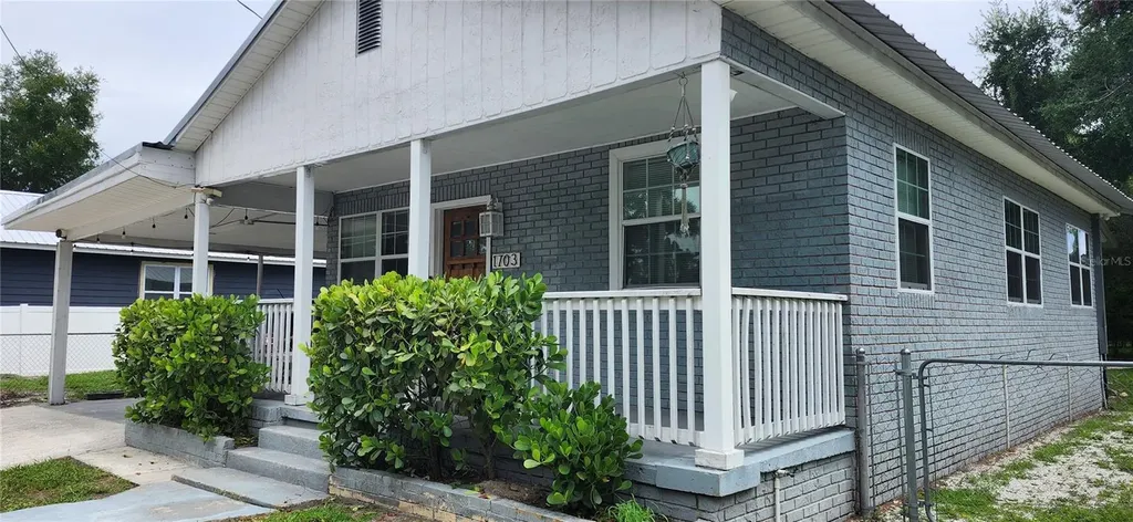 1703 E 29th Avenue Tampa FL 33605