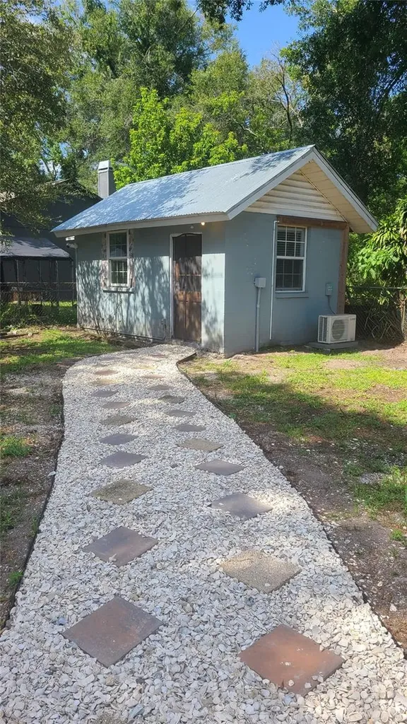 1703 E 29th Avenue Tampa FL 33605