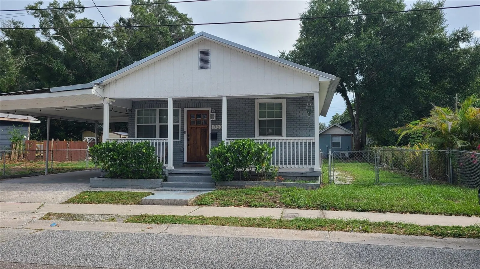 1703 E 29th Avenue Tampa FL 33605