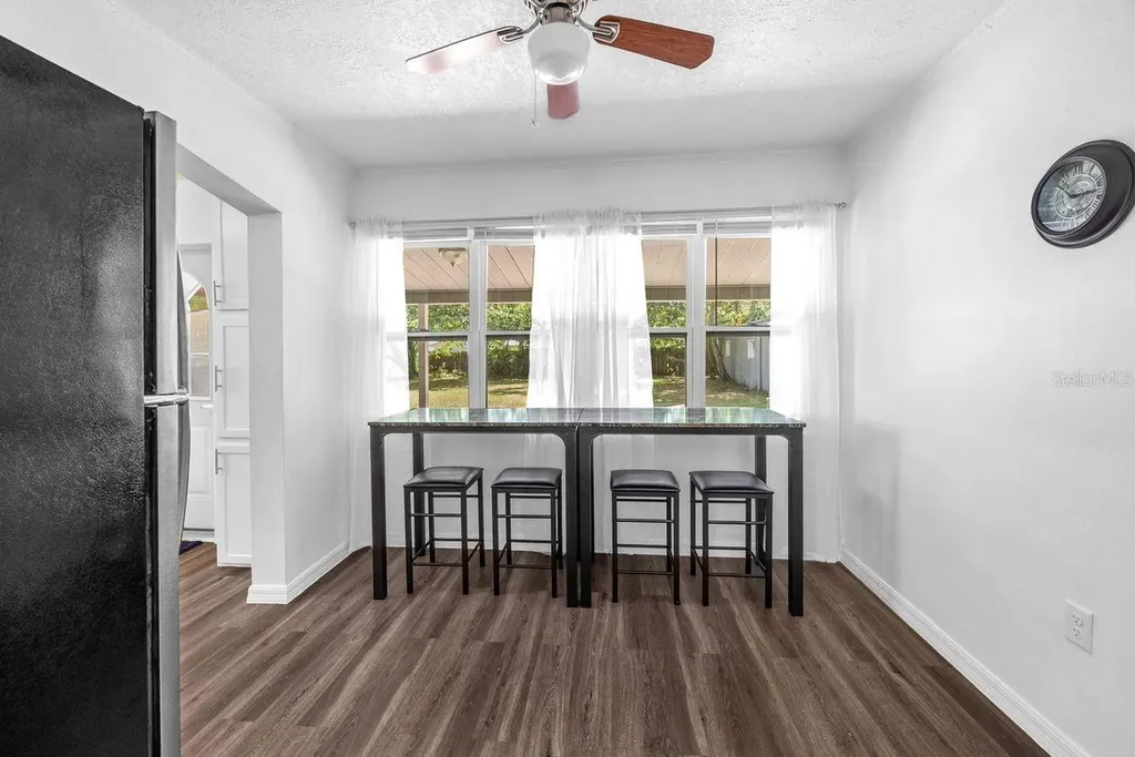 706 N Old Wire Road Wildwood FL 34785