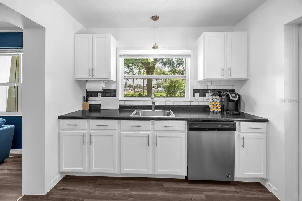 706 N Old Wire Road Wildwood FL 34785