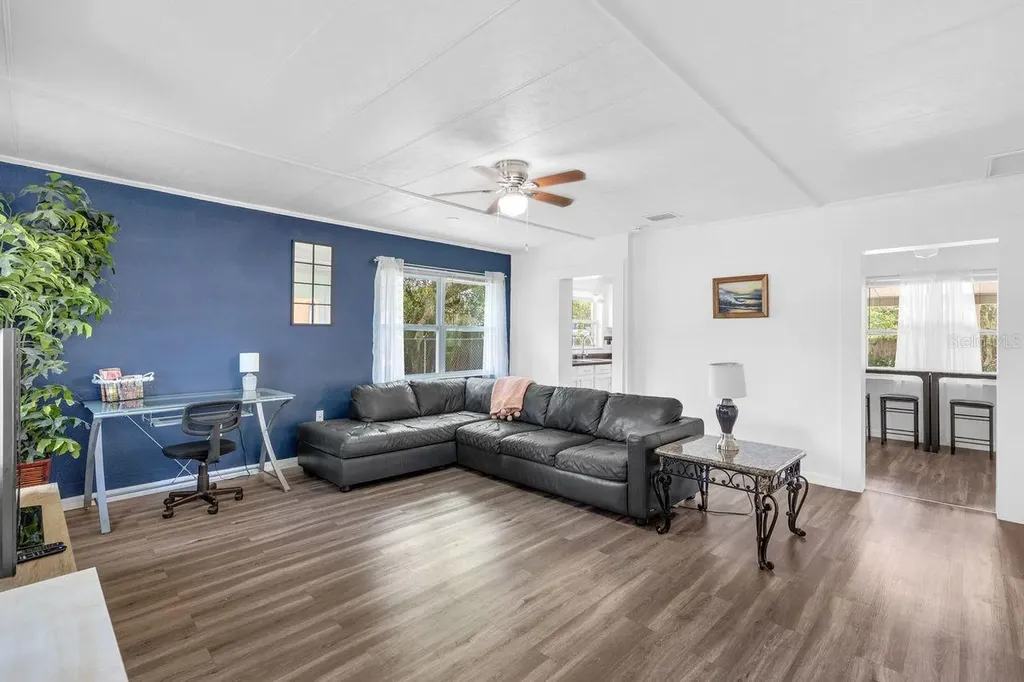 706 N Old Wire Road Wildwood FL 34785
