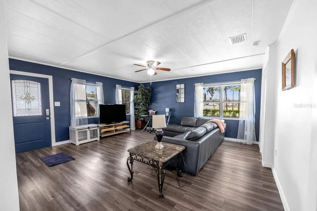 706 N Old Wire Road Wildwood FL 34785
