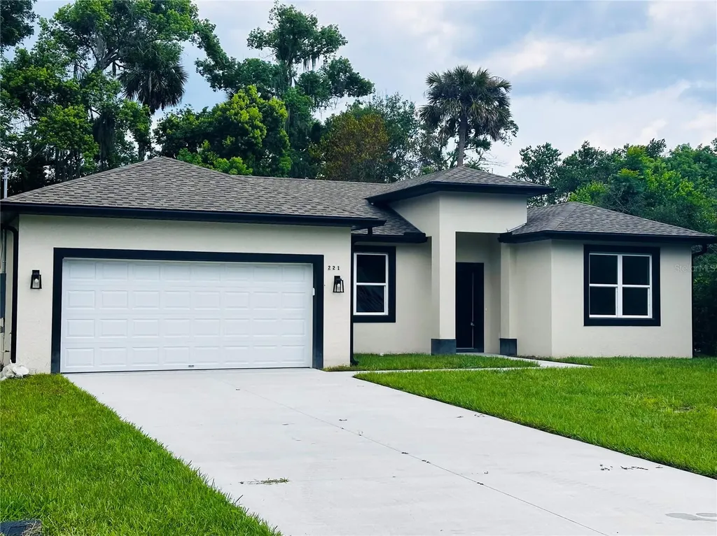 221 W Euclid Avenue Deland FL 32720
