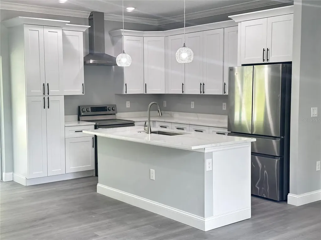 221 W Euclid Avenue Deland FL 32720