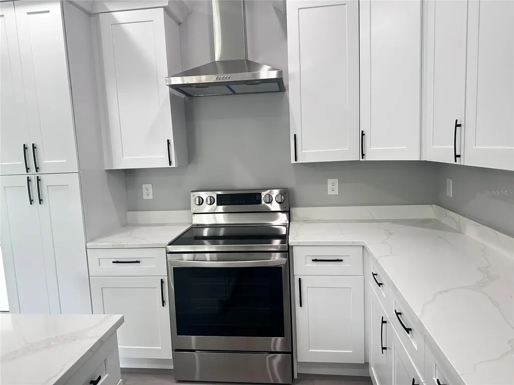 221 W Euclid Avenue Deland FL 32720