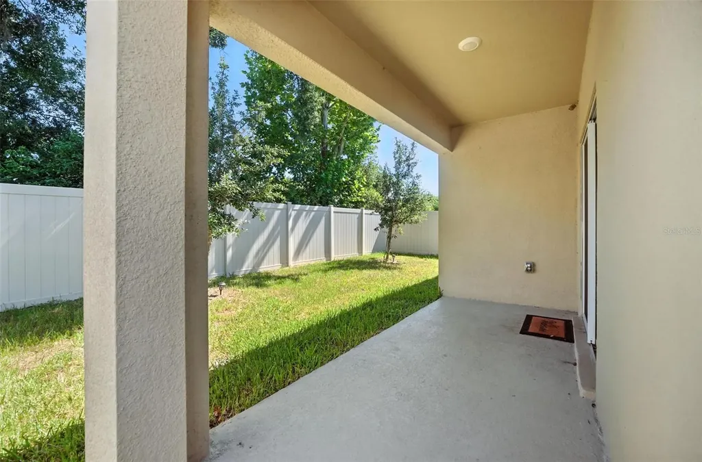 1753 Bent Branch Avenue Deland FL 32720
