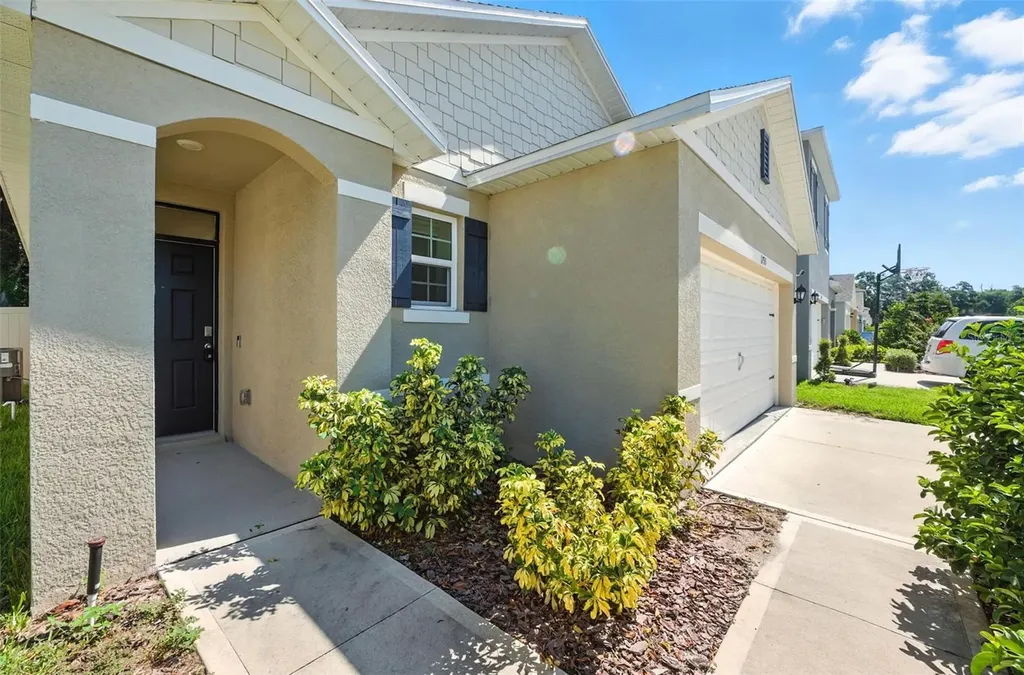 1753 Bent Branch Avenue Deland FL 32720